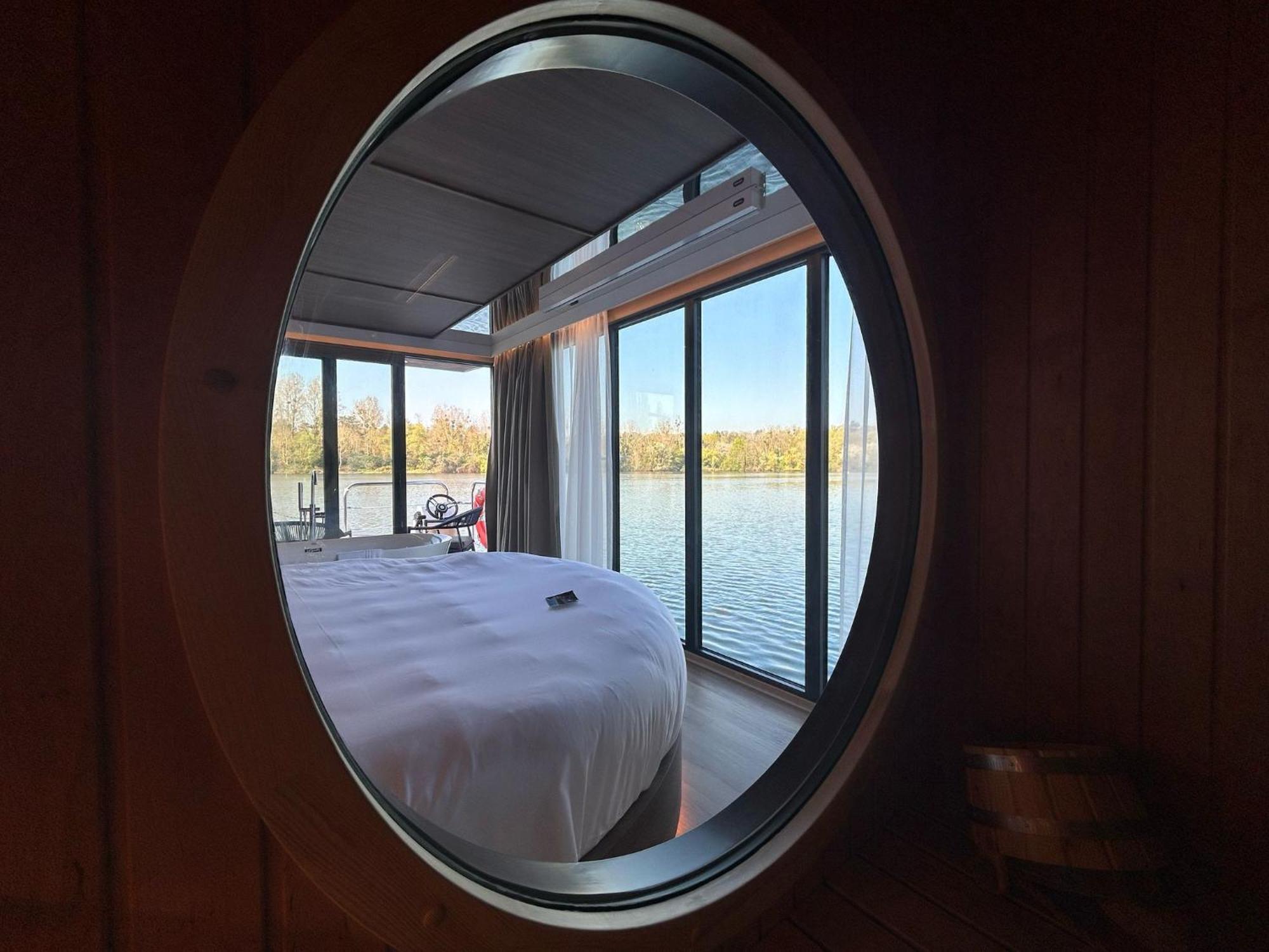 L'Escale Royale Saint-Martin-La-Garenne Port Ilon - Seine - Giverny Eksteriør billede